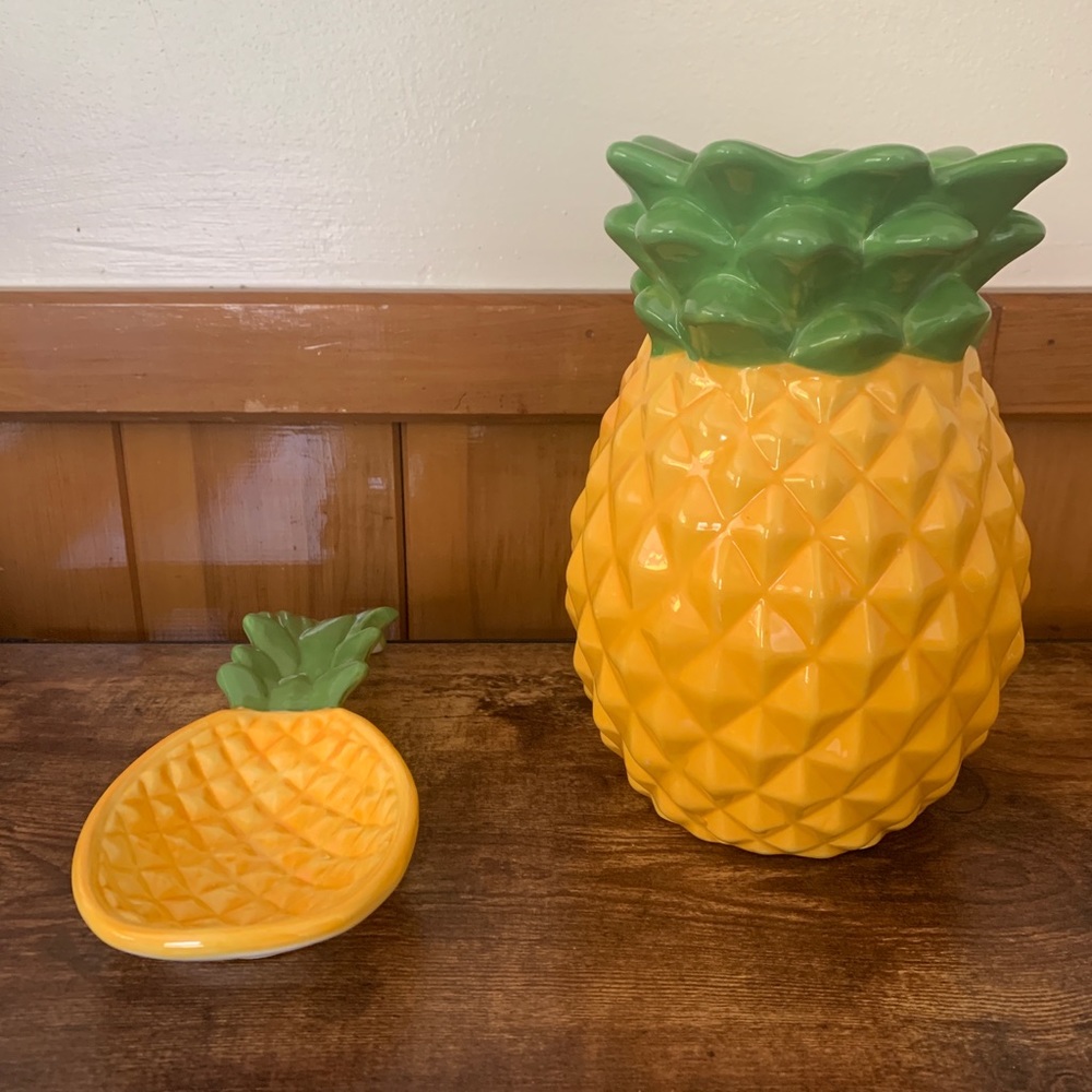 Pineapple vase/ utensils holder & spoon holder